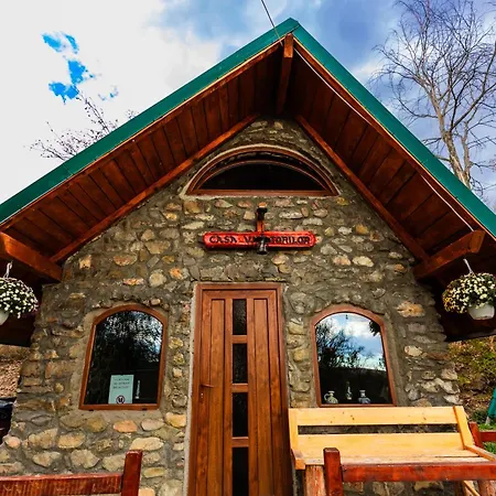 Catunu' Lui Emil Holiday home