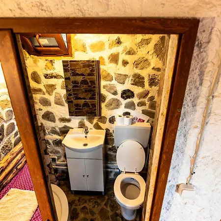 Catunu' Lui Emil Holiday home *